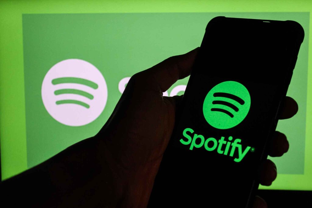 Apple App Store external-payment-links are now approved in Spotify’s U.S. app, letting users view prices and pay outside the App Store. Explore how this change impacts developers, streamers, and consumers after the latest court ruling.